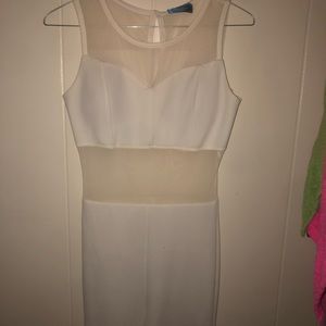 Beautiful white pants suit!